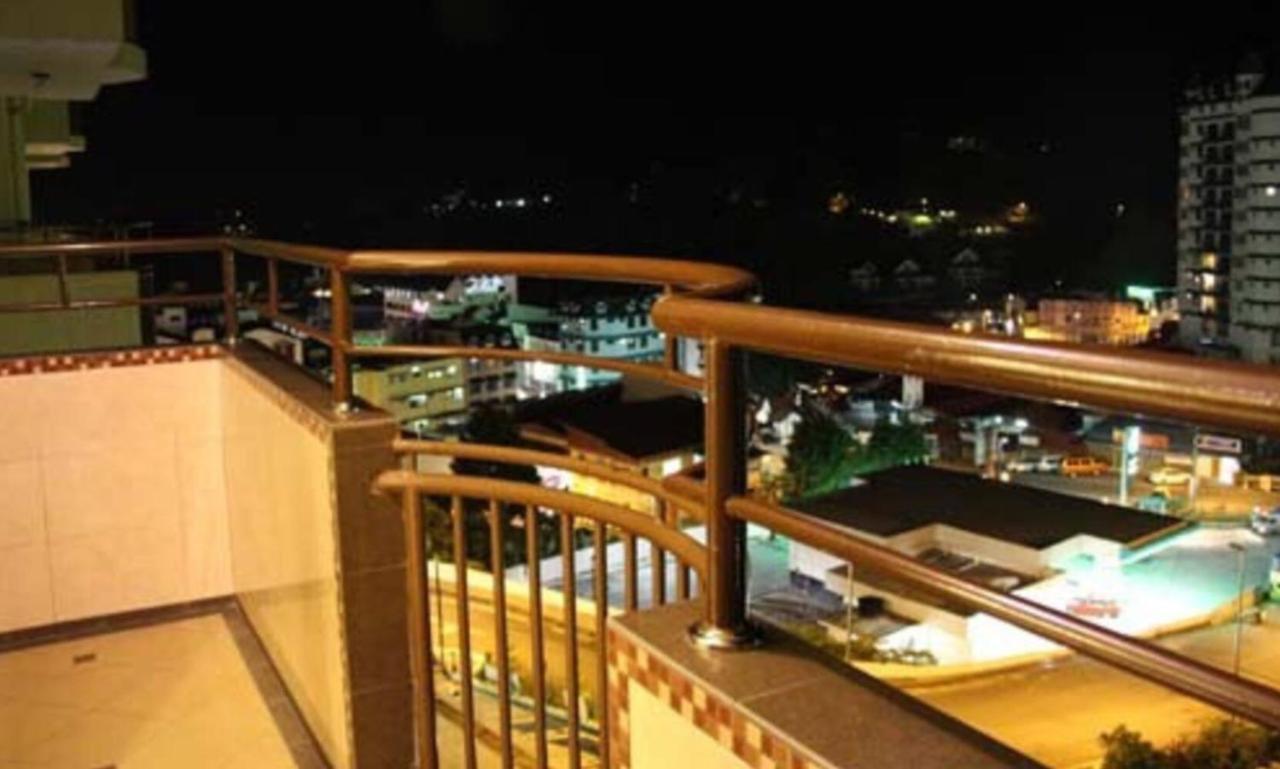 Crown Imperial Court Apartment 金马仑高原 外观 照片