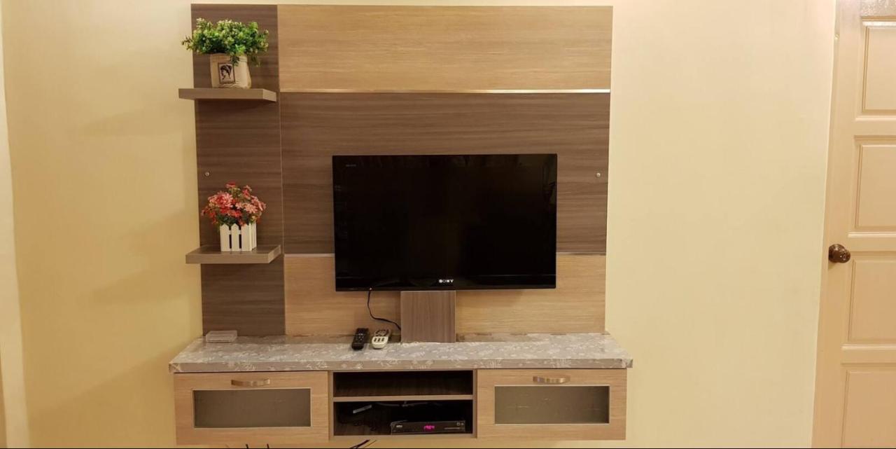 Crown Imperial Court Apartment 金马仑高原 外观 照片
